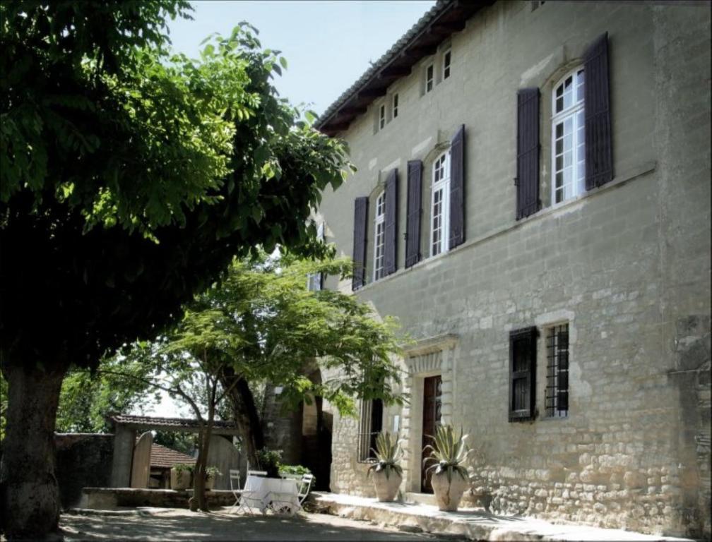 Monte Arena Bed and Breakfast Montaren-et-Saint-Médiers Exterior foto